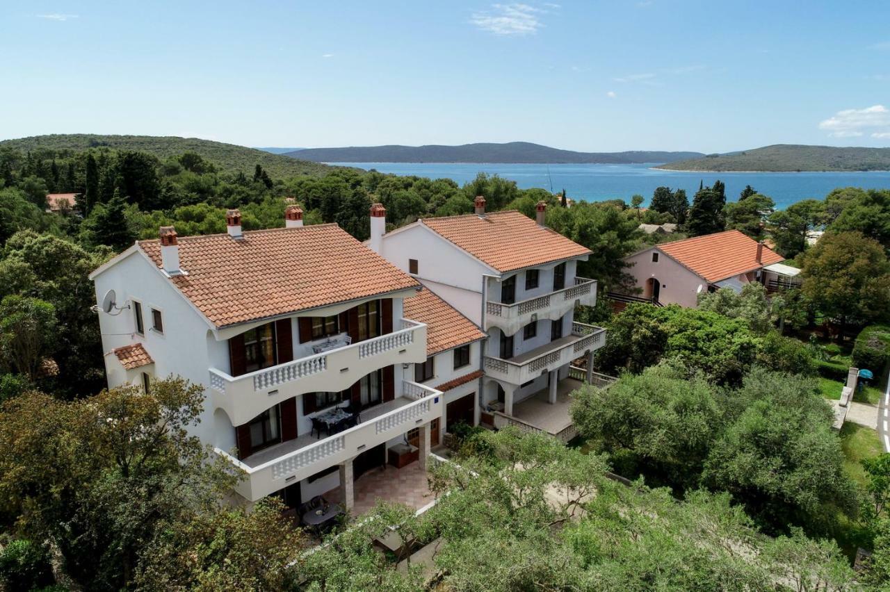 Apartments Mrva Ugljan Εξωτερικό φωτογραφία